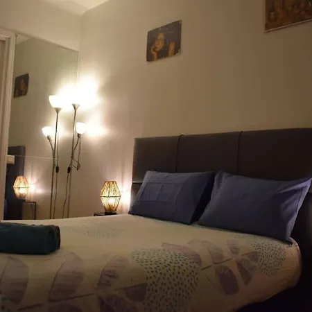 Cosy Centre *